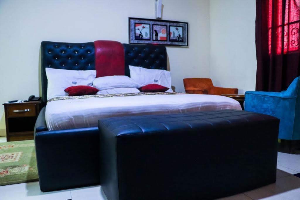 Dc Ambassadors Hotel Dawhwenya Zewnętrze zdjęcie