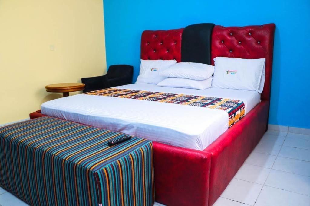 Dc Ambassadors Hotel Dawhwenya Zewnętrze zdjęcie