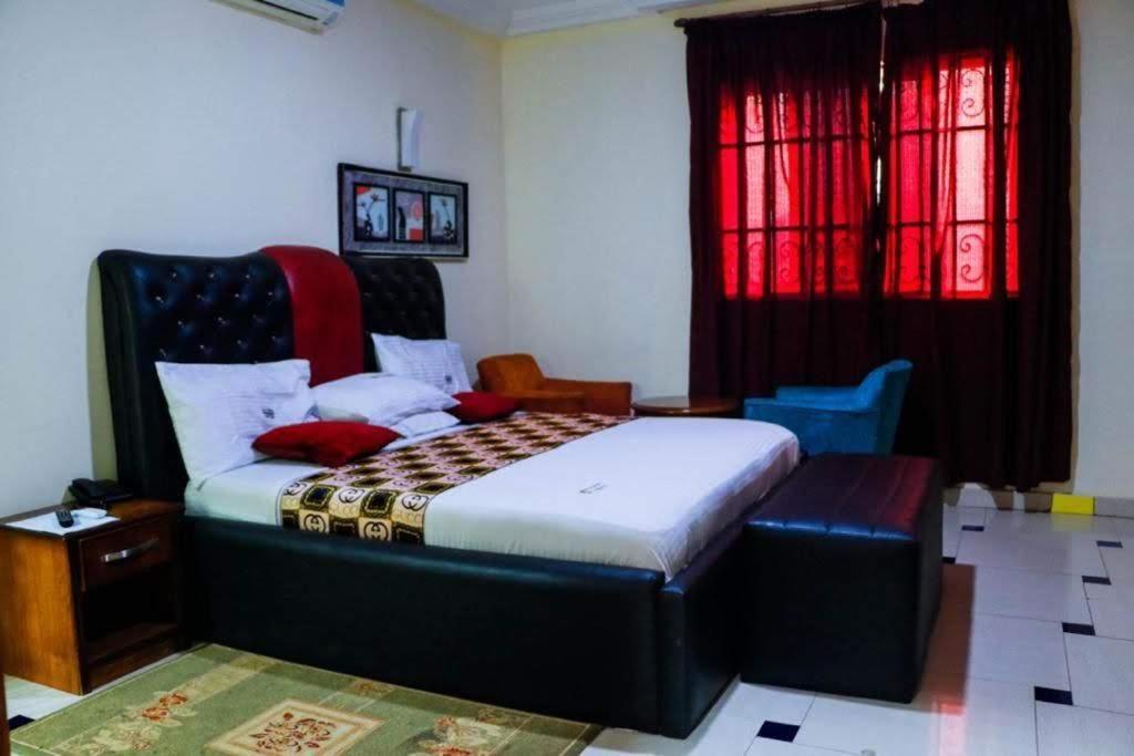 Dc Ambassadors Hotel Dawhwenya Zewnętrze zdjęcie