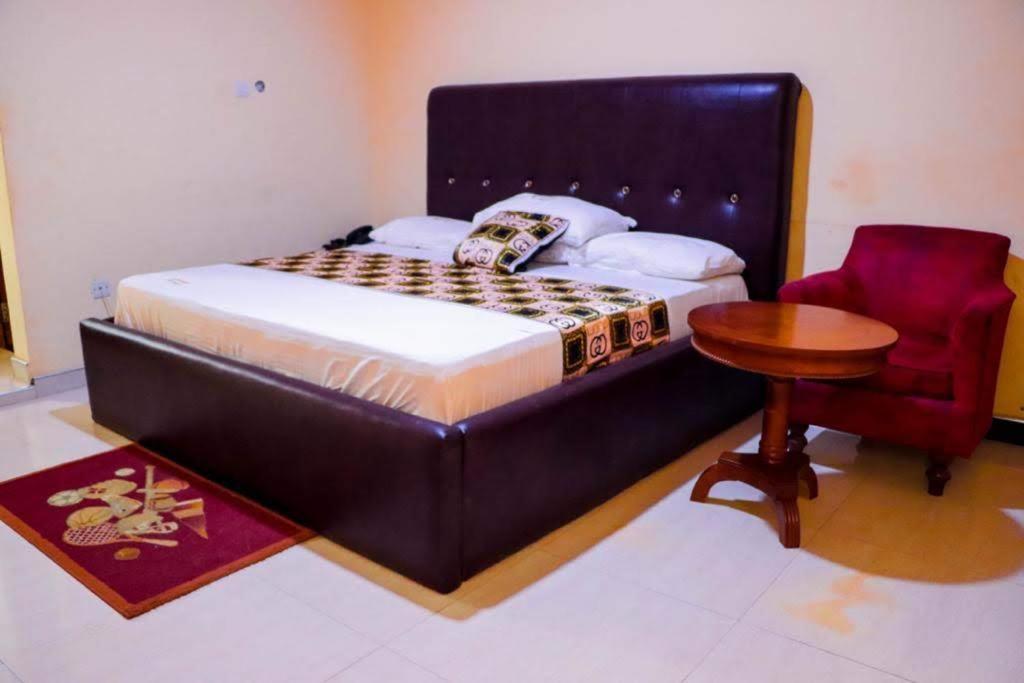 Dc Ambassadors Hotel Dawhwenya Zewnętrze zdjęcie